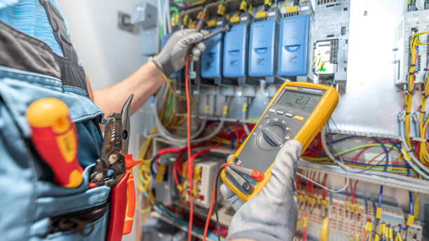 Best Electrical Outlet Repair  in Chenoweth, OR